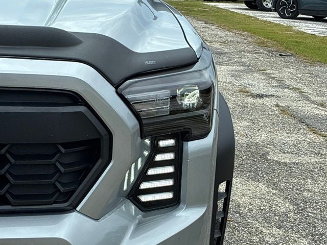 2025 Toyota Tacoma TRD OFF-ROAD Crew Cab Pickup Slide 8