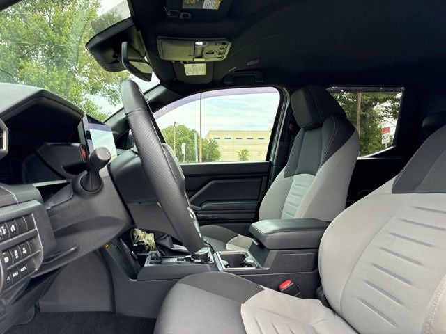 2025 Toyota Tacoma TRD OFF-ROAD Crew Cab Pickup Slide 19