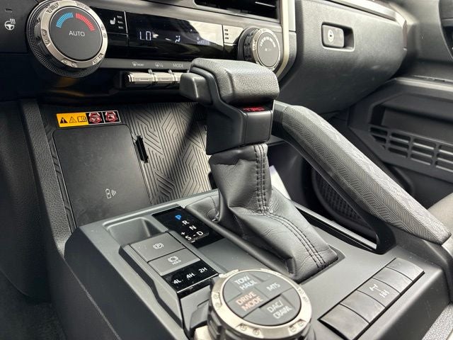2025 Toyota Tacoma TRD OFF-ROAD Crew Cab Pickup Slide 30