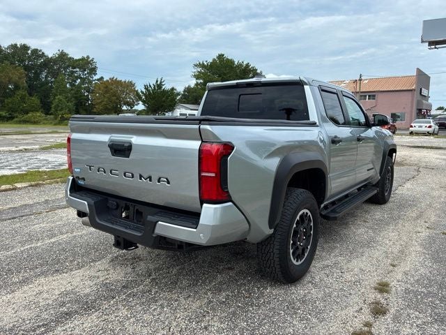 2025 Toyota Tacoma TRD OFF-ROAD Crew Cab Pickup Slide 2