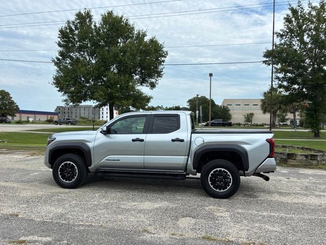 2025 Toyota Tacoma TRD OFF-ROAD Crew Cab Pickup Slide 4
