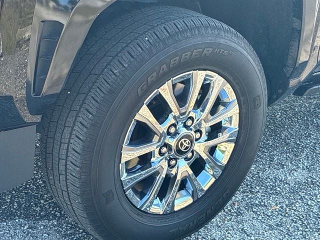 2024 Toyota Tacoma LIMITED Crew Cab Pickup Slide 9