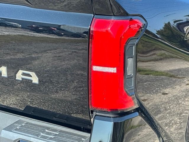 2024 Toyota Tacoma LIMITED Crew Cab Pickup Slide 12