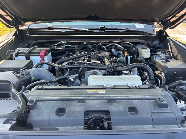 2024 Toyota Tacoma LIMITED Crew Cab Pickup Slide 17