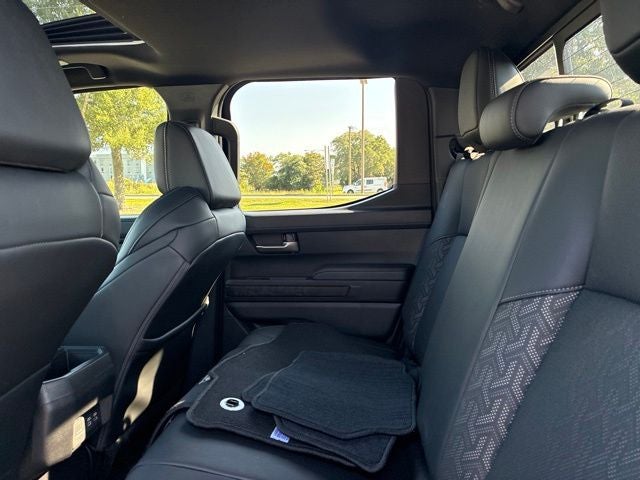 2024 Toyota Tacoma LIMITED Crew Cab Pickup Slide 20