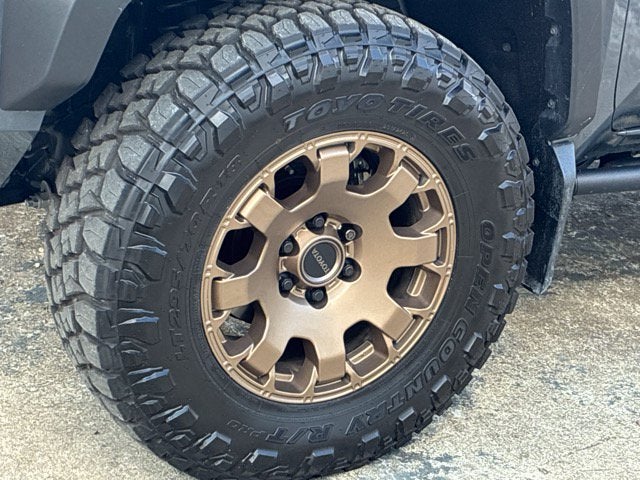 2026 Toyota Tacoma Hybrid TRAILHUNTER Crew Cab Pickup Slide 9