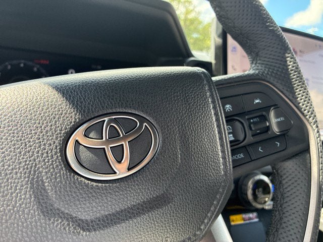 2026 Toyota Tacoma Hybrid TRAILHUNTER Crew Cab Pickup Slide 27