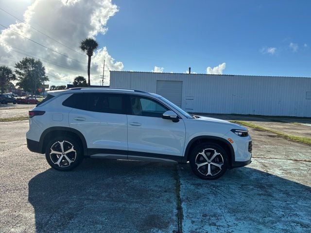 2025 Volkswagen Tiguan 2.0T SE SUV 2025 Volkswagen Tiguan 2.0T SE SUV Slide