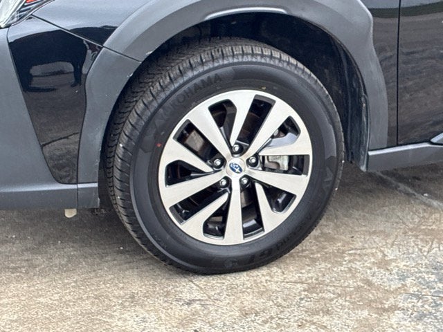 2025 Subaru Outback PREMIUM SUV Slide 10