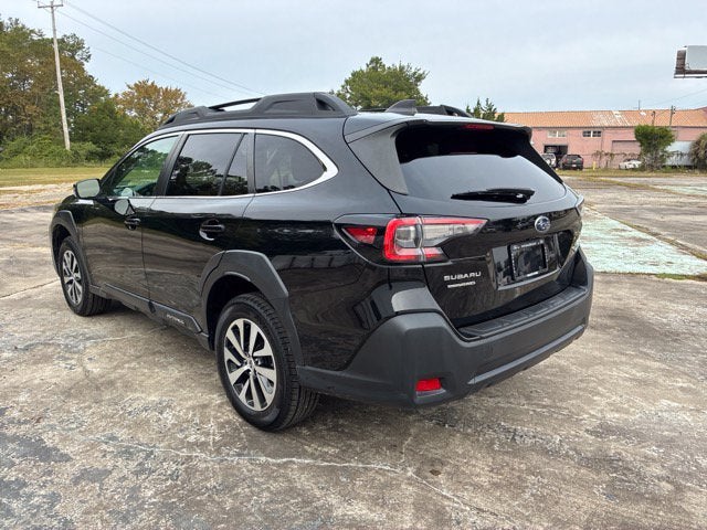 2025 Subaru Outback PREMIUM SUV Slide 4