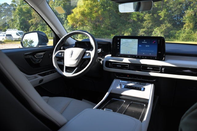 2026 Lincoln Aviator RESERVE PREMIUM SUV Slide 25