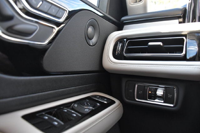 2026 Lincoln Aviator RESERVE PREMIUM SUV Slide 25