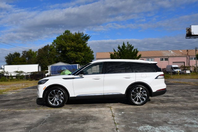 2026 Lincoln Aviator RESERVE PREMIUM SUV Slide 6