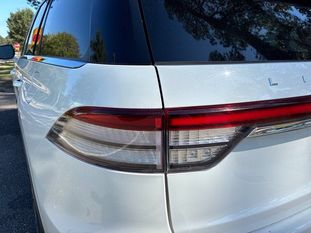 2023 Lincoln Aviator RESERVE PREMIUM SUV Slide 11