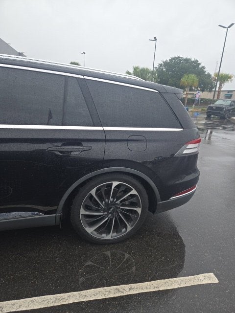 2020 Lincoln Aviator RESERVE PREMIUM SUV Slide 2