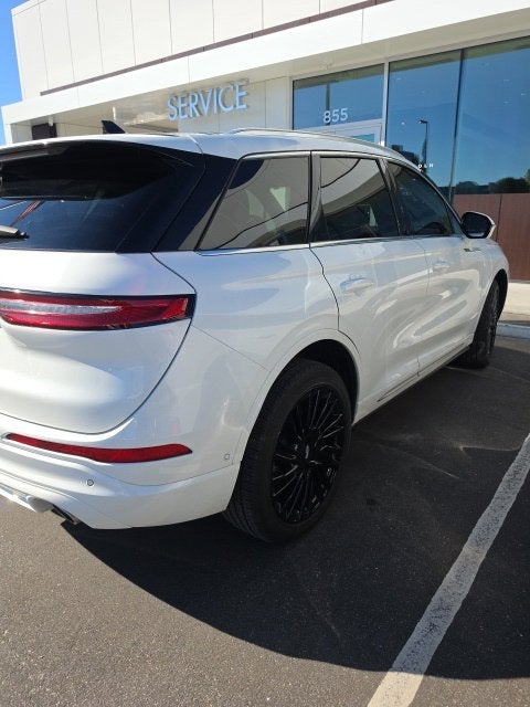 2022 Lincoln Corsair RESERVE SUV Slide 4