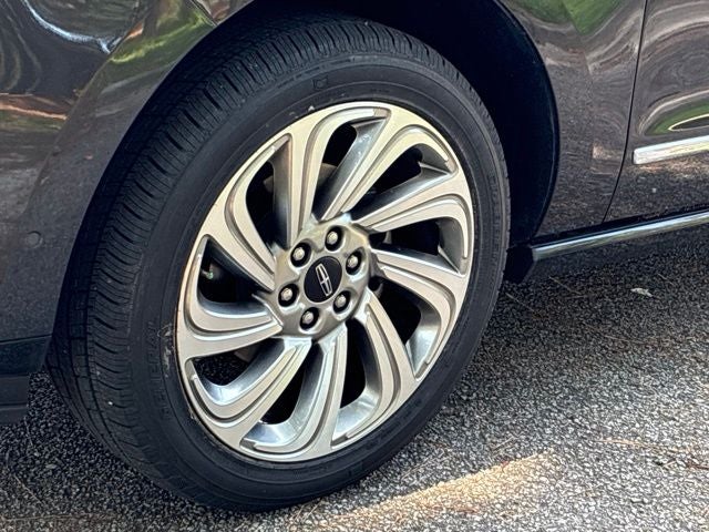2023 Lincoln Navigator RESERVE SUV Slide 9