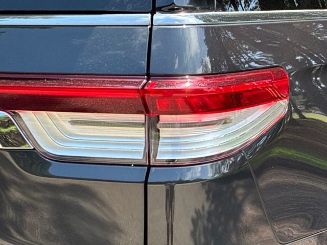 2023 Lincoln Navigator RESERVE SUV Slide 12