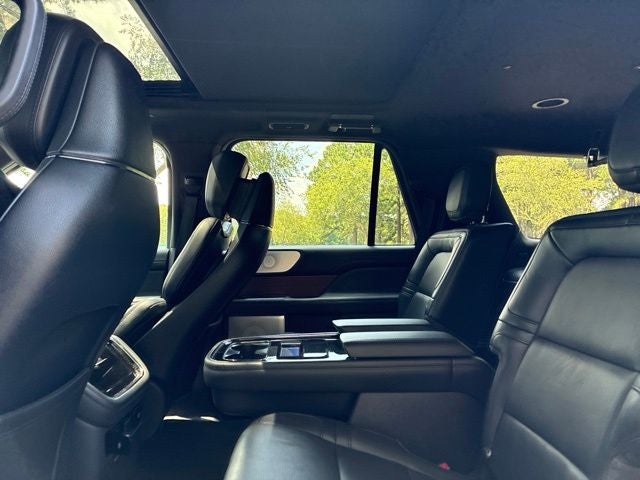2023 Lincoln Navigator RESERVE SUV Slide 20