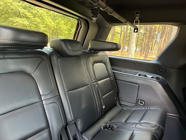2023 Lincoln Navigator RESERVE SUV Slide 22