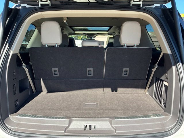 2024 Lincoln Navigator RESERVE SUV Slide 15