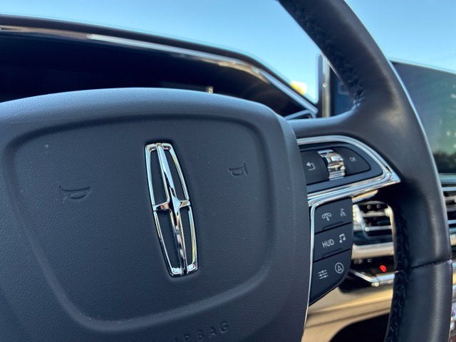 2024 Lincoln Navigator RESERVE SUV Slide 27