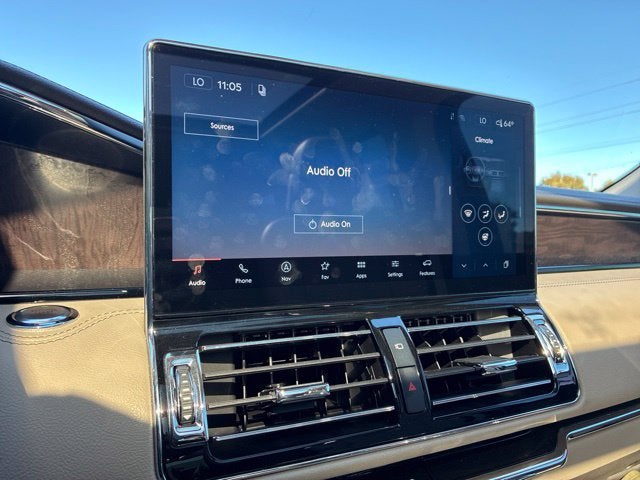 2024 Lincoln Navigator RESERVE SUV Slide 29