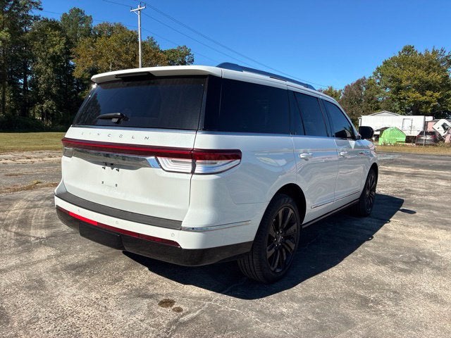 2024 Lincoln Navigator RESERVE SUV Slide 1