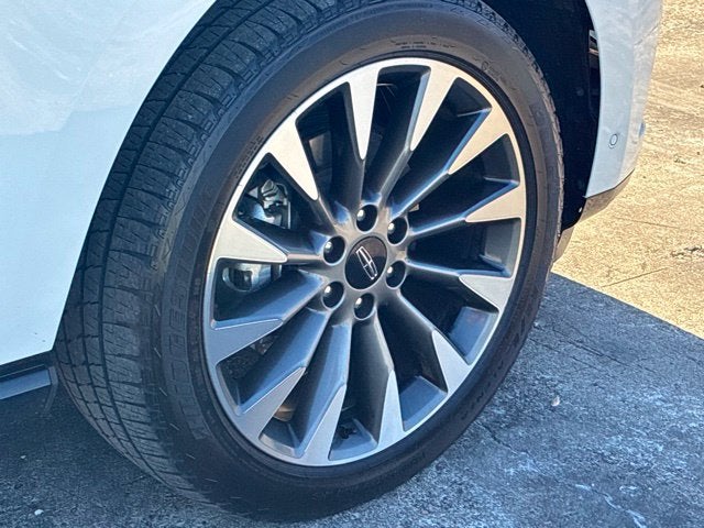 2021 Lincoln Navigator RESERVE SUV Slide 15