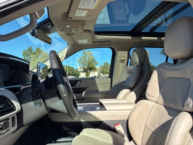 2021 Lincoln Navigator RESERVE SUV Slide 19