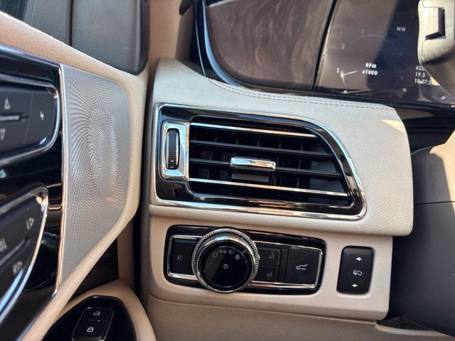 2021 Lincoln Navigator RESERVE SUV Slide 26