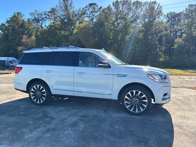 2021 Lincoln Navigator RESERVE SUV Slide 1