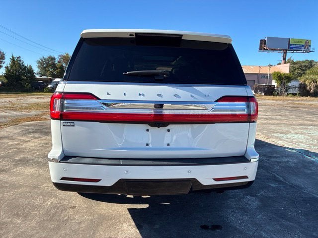 2021 Lincoln Navigator RESERVE SUV Slide 3