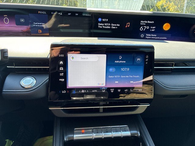 2024 Lincoln Nautilus RESERVE SUV Slide 30
