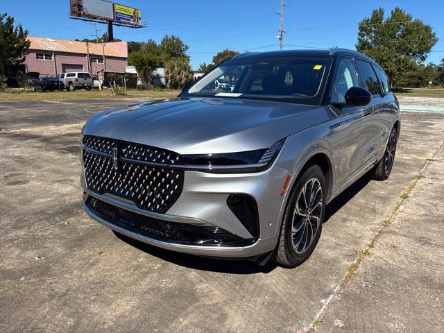 2024 Lincoln Nautilus RESERVE SUV Slide 5