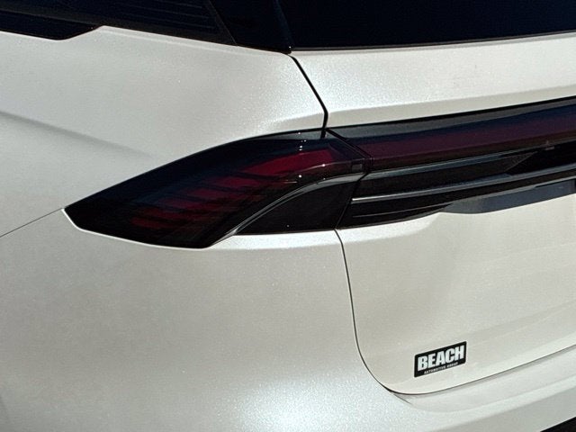 2026 Lincoln Nautilus BLACK LABEL SUV Slide 11
