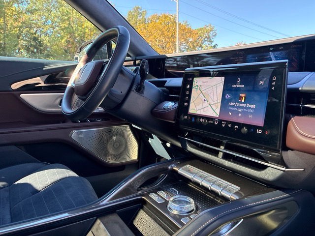 2026 Lincoln Nautilus BLACK LABEL SUV Slide 22