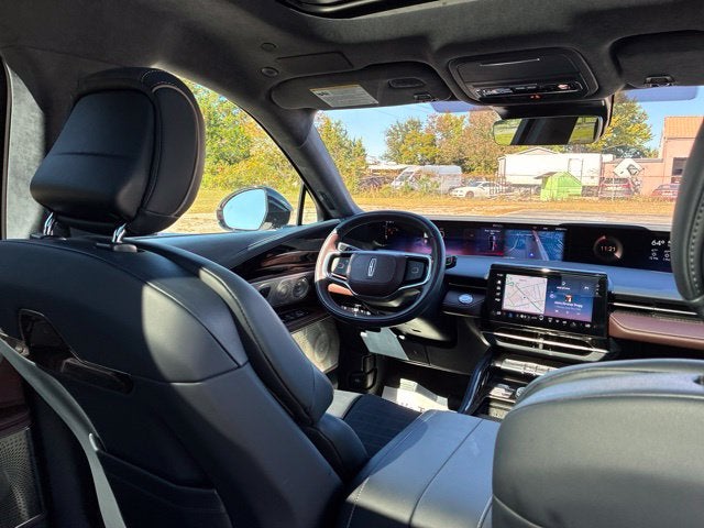 2026 Lincoln Nautilus BLACK LABEL SUV Slide 25