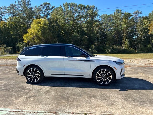 2026 Lincoln Nautilus BLACK LABEL SUV Slide