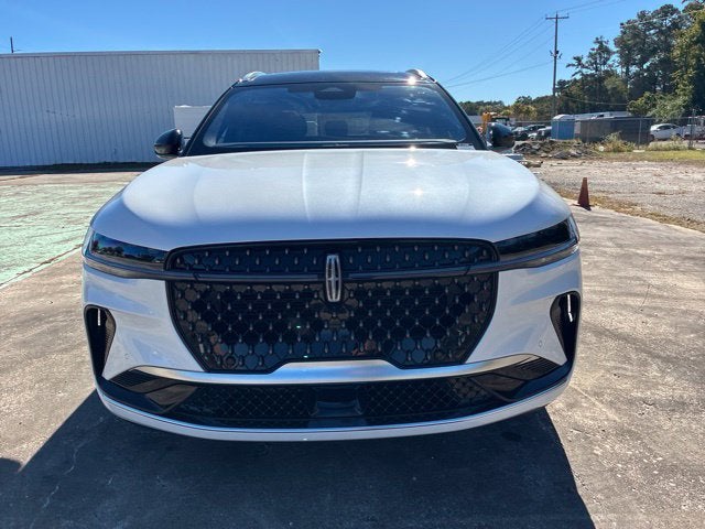 2026 Lincoln Nautilus BLACK LABEL SUV Slide 6