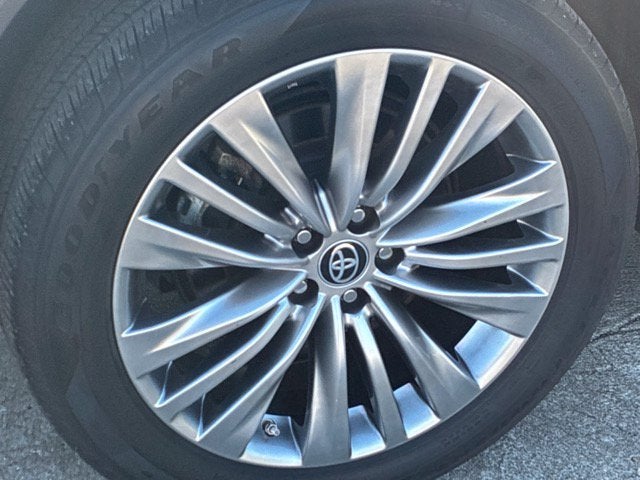 2023 Toyota Highlander PLATINUM SUV Slide 13