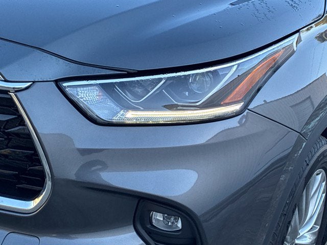2023 Toyota Highlander PLATINUM SUV Slide 7