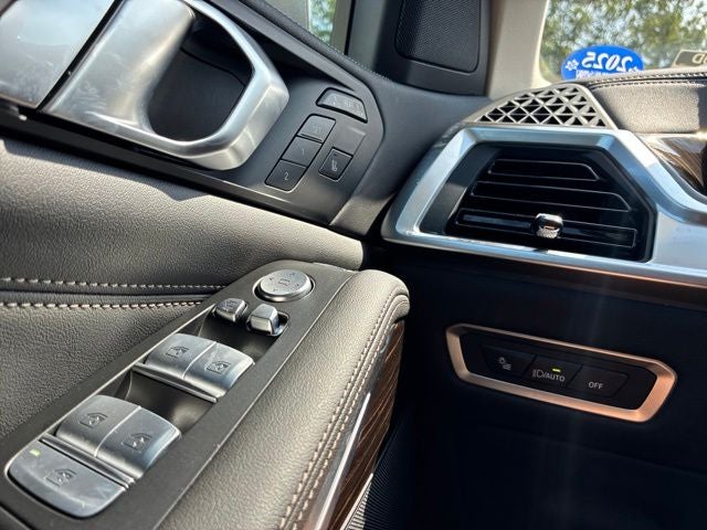 2024 BMW X7 XDRIVE40I SUV Slide 27