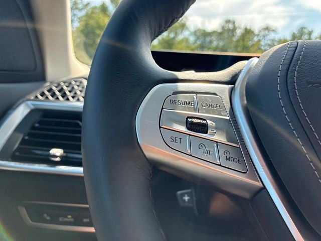 2024 BMW X7 XDRIVE40I SUV Slide 27