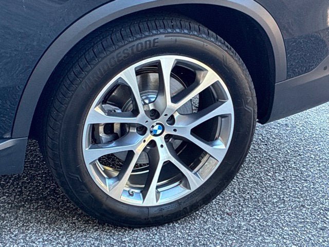2026 BMW X5 XDRIVE40I SUV Slide 11