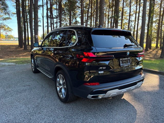 2026 BMW X5 XDRIVE40I SUV Slide 3