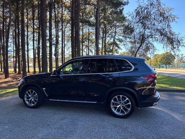 2026 BMW X5 XDRIVE40I SUV Slide 4