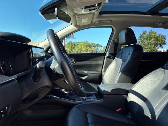 2023 Kia Sorento EX SUV Slide 19