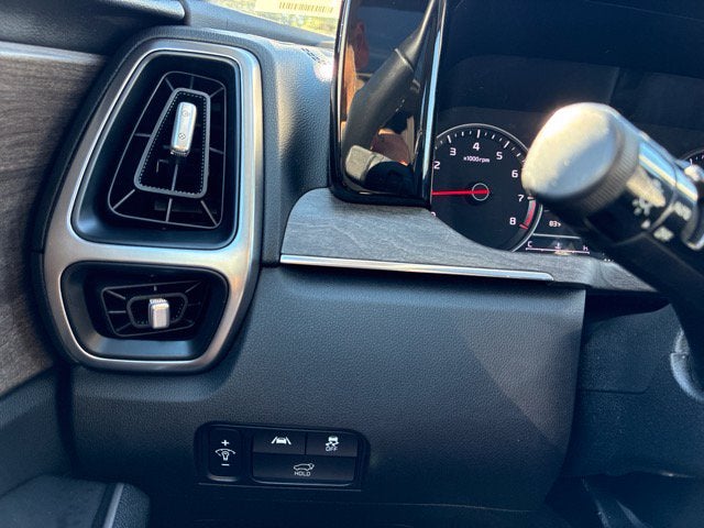 2023 Kia Sorento EX SUV Slide 25