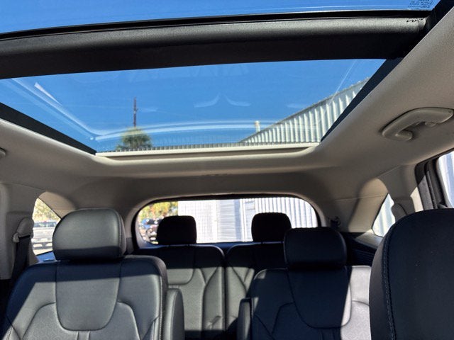 2023 Kia Sorento EX SUV Slide 32